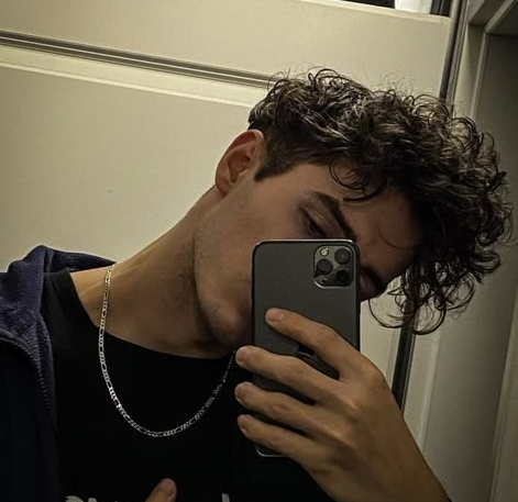 <strong>David W.</strong>